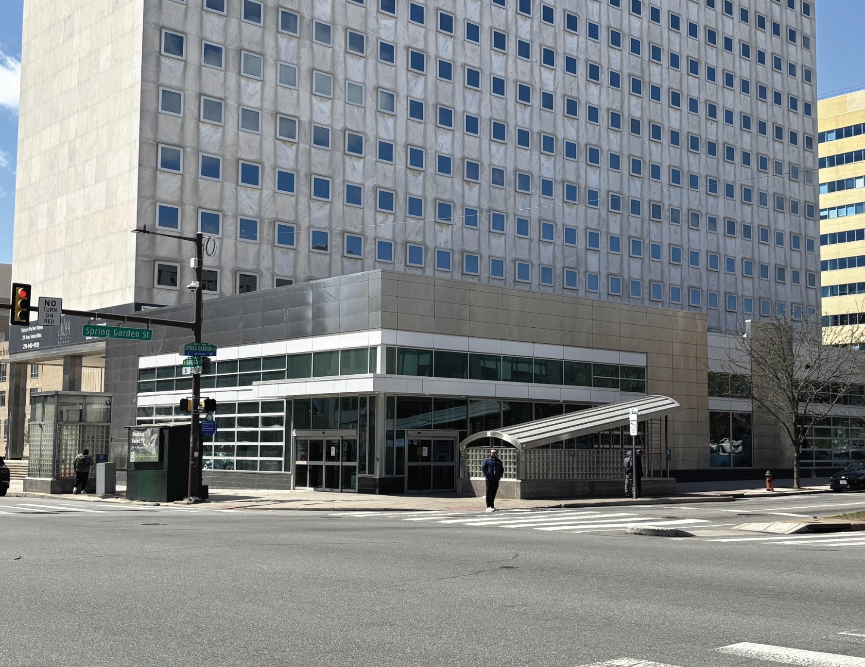 Corner view of 490 N Broad Street commercial property available for lease in Philadelphia